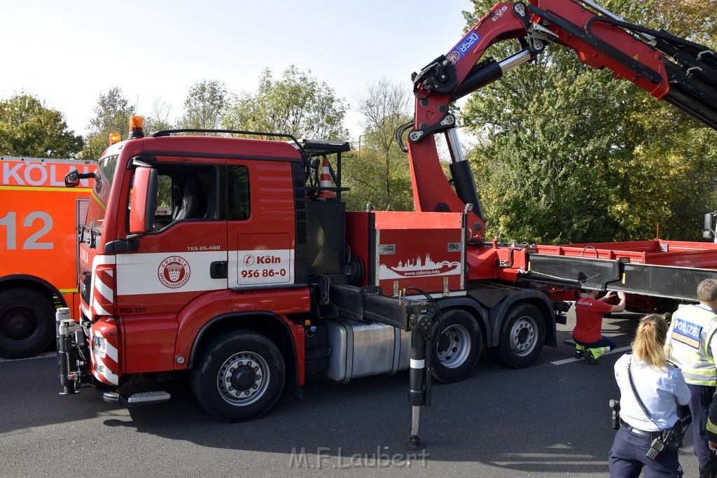 Schwerer VU PKlemm A 57 Rich Innenstadt Hoehe Koeln Chorweiler P099.JPG - Miklos Laubert